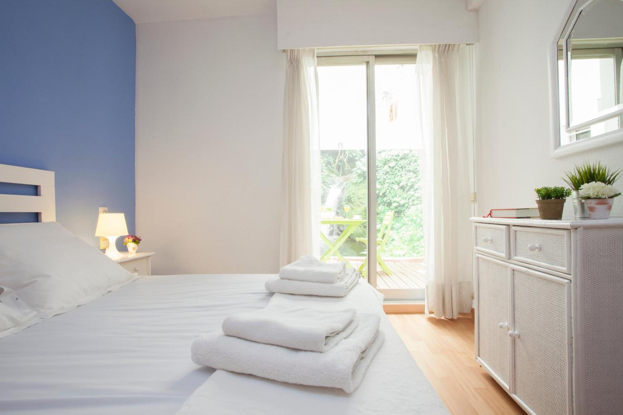 Singular Apartments Jorge Juan Valencia Room photo